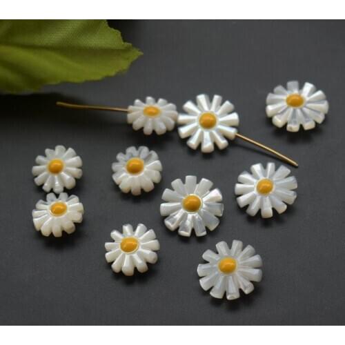 50pcs/lot 10mm 12mm Natural Daisy Sunflower cut Mother of Pearl shell for DIY Jewelry Daisy Flower Cut Mother Pearl for Brooch