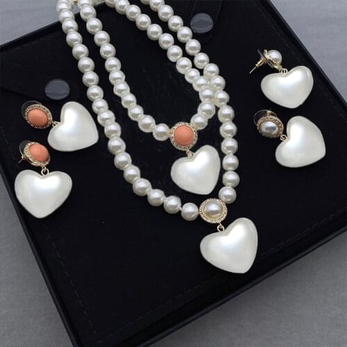New hot brand luxury jewelry women vintage Pearl Chain Pendant Necklace Party Heart-shaped earrings necklace set jewelry gift
