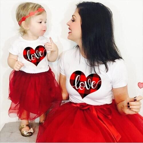1pcs Mommy + Me Matching Valentines Day Tee Mother Daughter Valentines Day Matching Outfits Short Sleeve O-neck Shirts