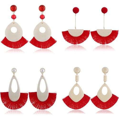 Fashion Simple Exquisite Geometric Wooden Pendant Earrings Bohemian Ethnicity Women Ornate Wire Tassel Earrings Glamour Jewelry