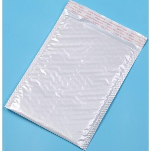 24*25cm White Foam Envelope Bag Mailers Padded Shipping Envelope With Bubble Mailing Bag Christmas Package Gift Holders 10pcs
