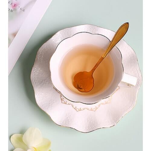 European Ceramic Tea Cup Set Gold Rim Royal Luxury Coffee Cup Set Vintage Saucer Spoon White Xicara Kitchen Supplies EB50BD