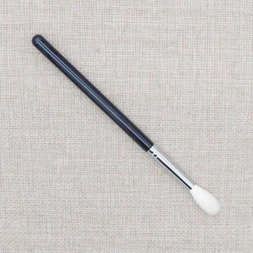 C05 Professional Handmade Makeup Brushes Soft Saikoho Goat Hair Small Highlighter Brush Cosmetic Tools Make Up Brush