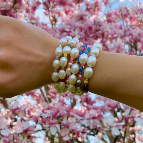 Imitation Pearls Resin Beads Beaded Bracelet for Women Elastic Rope Adjustable Bracelets Female Hand Chain 2021 Fashion Jewelry