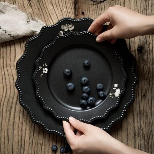 Special-shaped Creative Dishes Retro European Dishes Household Personality Ceramic Dishes Pasta Dishes Beautifully Placed