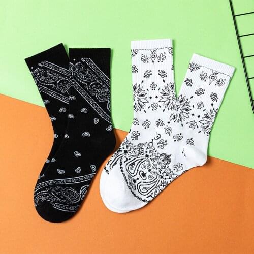 New Cotton Color Striped Fashion Men and Women Socks Harajuku Art Skateboard Cute Funny Happy Original Girls Hip Hop Tube Socks