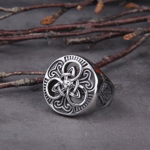 Vikings Jewelry Classic Celtics Triquetra Symbol Stainless Steel Men Rings Trinity Knot Ring Amulet Jewelry with wooden box