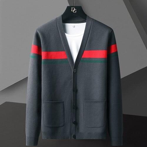2021 Autumn Knitting Jacket Men Fashion Casual Luxurious Banquet Stripes Jackets Coats Male Buttons Outerwear Tops HB017