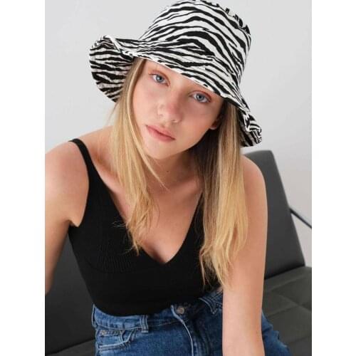Brand New 2021 Woman Bucket Hat New Fashion Black White Zebra Patterned Bucket Hat Fisherman Bob Caps Summer Beach Accessories