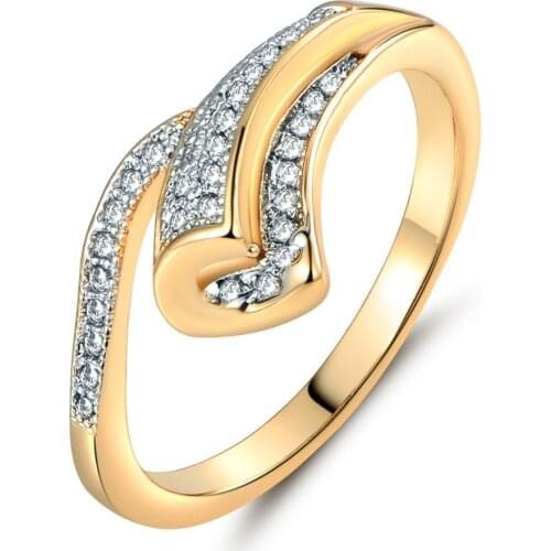 Luxury Yellow Gold Staggered Micro Pave Diamond Rings for Women Men Fashion Rhinestone Engagement Wedding Ring Fine Jewellery