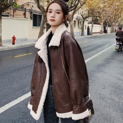 Autumn Winter Zipper MotoBike Thick Warm Faux Lambs Wool Fur Collar Faux Fur Leather Jacket Women Outerwear