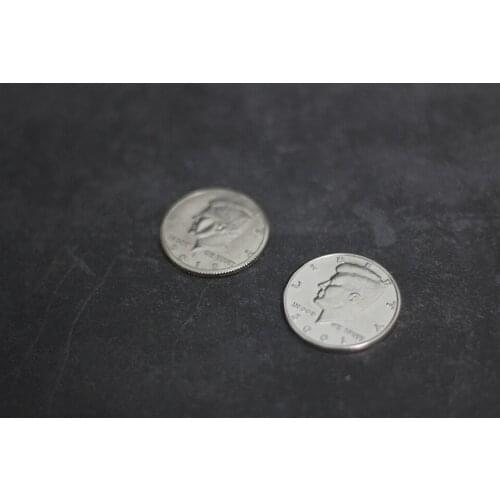 1pc Expanded Shell Half Dollar (Head) Magic Tricks Appearing Vanish Coin Magie Accessories Close Up Gimmick Prop Illusion