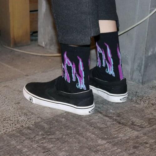 Tide brand flame socks men and women European and American personality high street Harajuku skateboard hip-hop sports stockings