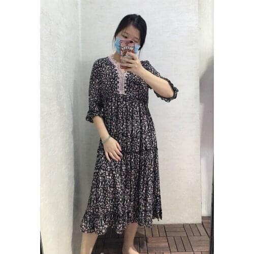 New spring and summer beach style printed V-neck dress