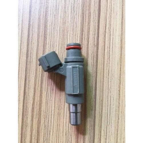 Auto partsFuel Injector 15710-31G01 For SUZUKI ATV KINGQUAD 700 LT-A700 LTA 700 X