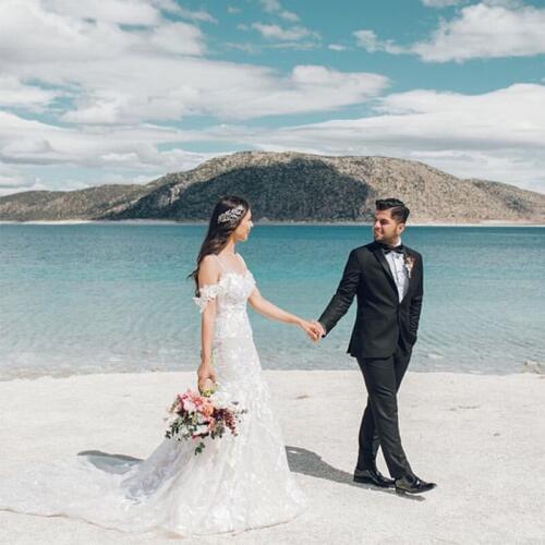 Elegant Floral Print Wedding Dresses Off The Shoulder Sheer Neck Robe De Maria Appliques Turkey Women Bridal Gowns Chapel Train