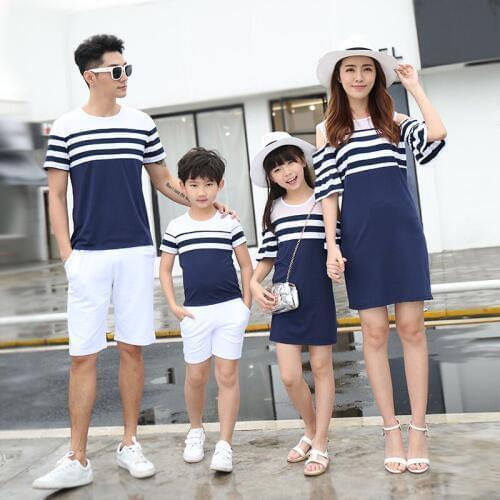 Striped family matching clothes shoulder relationship mom dress father son t-shirt + shorts family parent-child wear