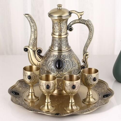 European style vintage liquor set set, household creative spirit cup, metal wine pot, high-grade gifts, crafts and ornaments