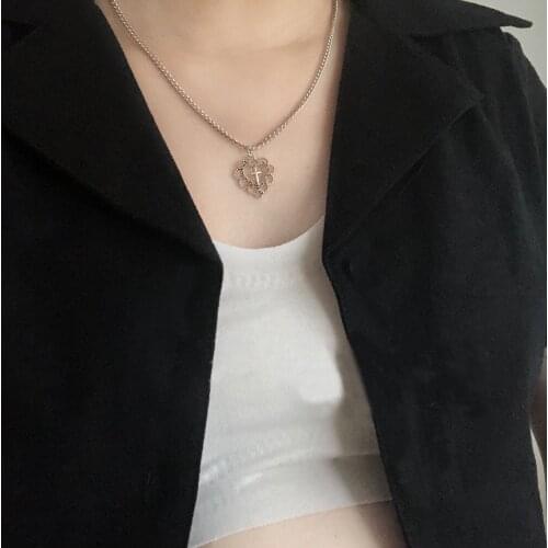 Hollow Heart Flower Cross Pendant Necklace for Women Gold Silver Color 2020 Fashion Jewelry Short Necklaces Female Simple New