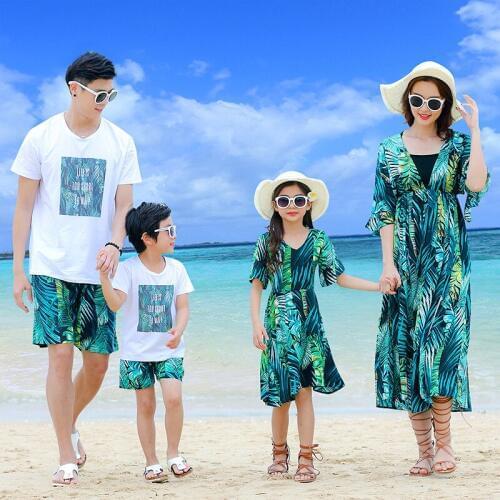 Family matching clothes father mother daughter son mom mommy and me clothes beach dress t-shirts pants couple family look wear Z