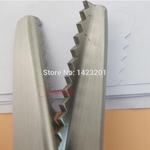 One 7mm Scissors Shears Fabric Decorative Sew For Clothes sewing Stainless Steel F319