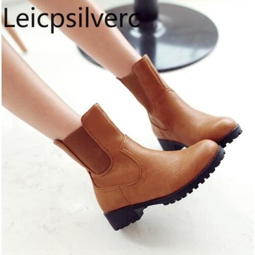 Womens Boots Autumn And Winter fashion The New Round head Thick heel Low-heeled Short tube Womens shoes plus size 34-43