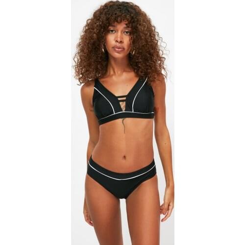 Trendyol Piping Bikini Bottom TBESS21BA0328