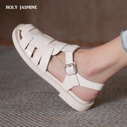2021 New Gladiator Women Real Leather Shoes Summer Sandals Buckle Strap Hollow Out Beach Sandals Cool Ladies Footwear Size 34-40