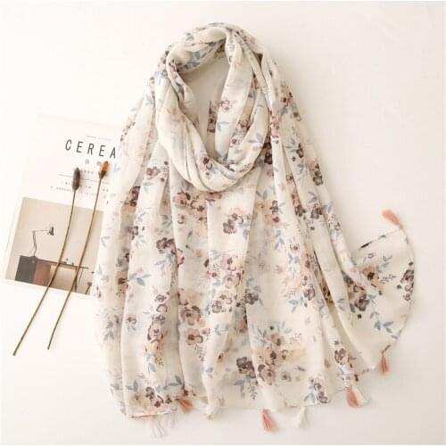 Classic voile scarf Designer white flower shawl factory wholesale women scarves fashion Autumn winter warm print Direct sales