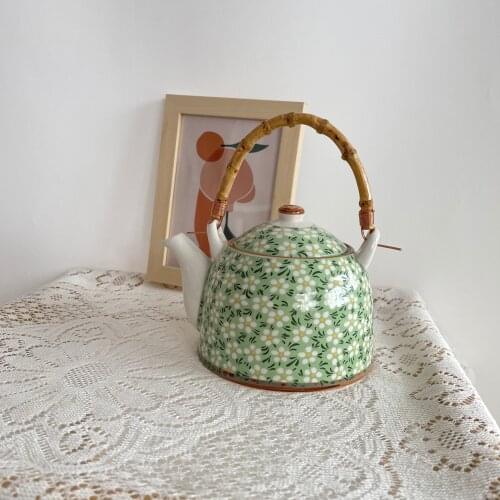 Ceramic teapot The large capacity tea teapot water jug Household teapot suit Lovely kettle The cup