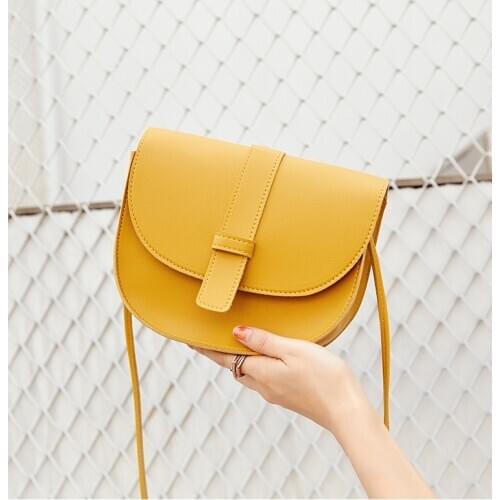 Vintage Female Bag Shoulder Bag Semicircle Smooth Surface Fashion And Contracted Oblique Cross Package Handbag