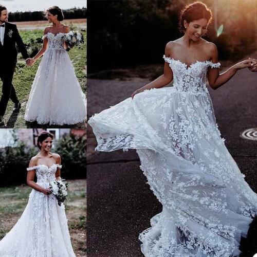 Luxury Wedding Dresses Sexy Off Shoulder Lace Appliques Bridal Gowns Custom Made Backless Sweep Train A Line Wedding Dress