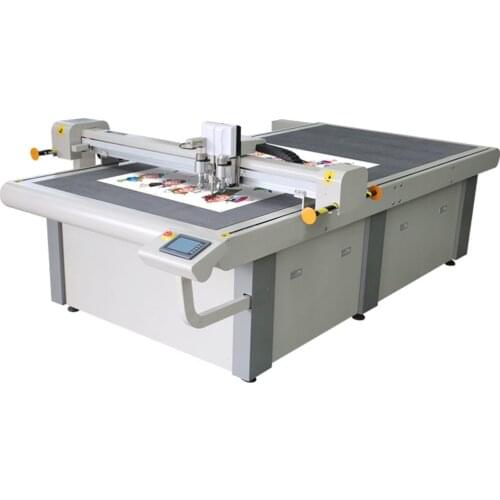 CNC Oscillating blade leather Cutter / CNC Vibrating Knife Cutting Automatic Fabric Cutting Machine With Vaccum