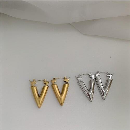 WTLTC Vintage Antique Gold Color Big V Shaped Hoop Earrings Simple Statement Hoops Earrings Steampunk Geometric Earrings Fashion