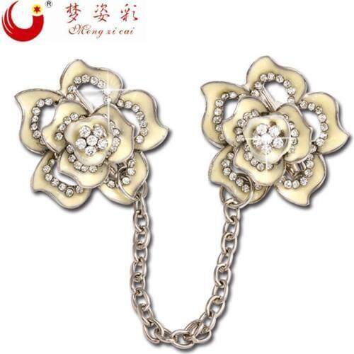 Fashion Elegant Brooch Female Link Brooch women Flower Collar Clip Accessories Alloy Crystal Pin white Broch Brosh Boutonniere