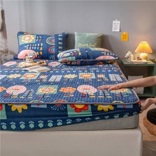 Thicken Velvet Quilted Waterproof Mattress Cover King Queen Size Warm Soft Flannel Pad Protector Cover Not Including Pillowcase