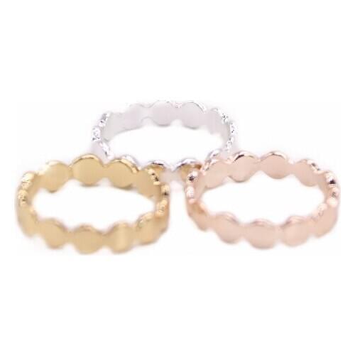 Fashion Round Flat Ring Smooth Surface Design Environmental Protection Material Suitable for Men And Women