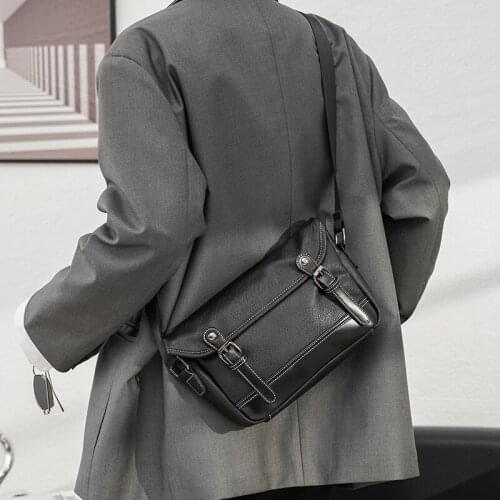New Japanese style Messenger Bag for Men Travel Small Sling Bag Retro Casual Soft Leather PU Shoulder Crossbody Bag Trendy 2021
