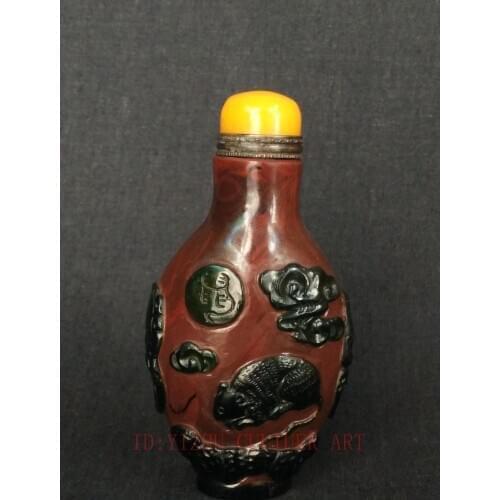 YIZHU CULTUER ART Collection China Antique Glaze Hand Carving ox bat mice lion Snuff Bottle