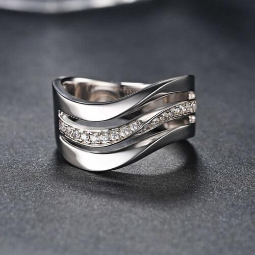 Personality High-end Wave Design Ring Comfort Ring For Women Wedding Blend Party Jewelry Trend New Holiday Gifts Wholesale