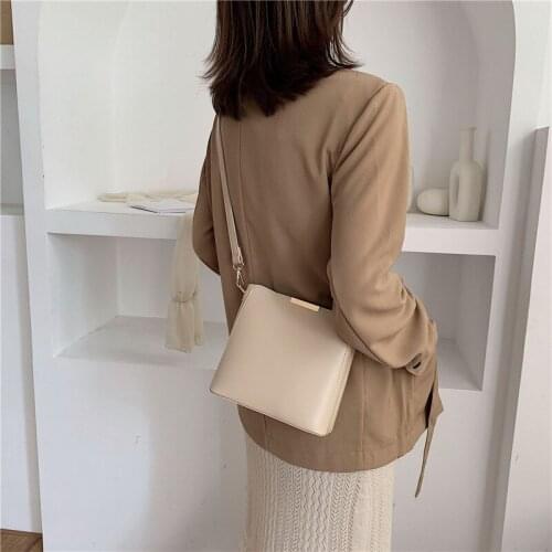 Fashion small bucket bag ladies shoulder bag casual messenger bag mini small handbag solid color small bag mobile phone bag