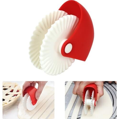 Pastry Cuter Rolling Wheel Baking Tool Plastic DIY Cutting Tool Pastry Tool Manual Noodle Cutter Knife