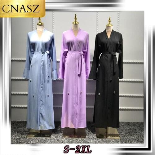 New Arrival Fashion Design Muslim Dubai Simple Beaded Fowers Long Womens Middle Eastern Islamic Robe Beautiful Muslim Dresses