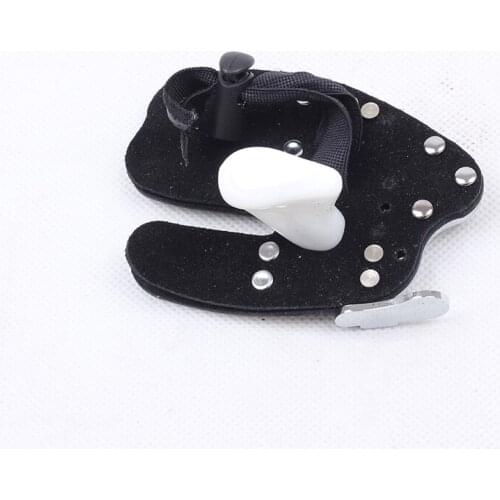 Bow Finger Protector Archery Finger Tab Left and Right Hand Archery Finger Guard Protection Pad Glove Tab for