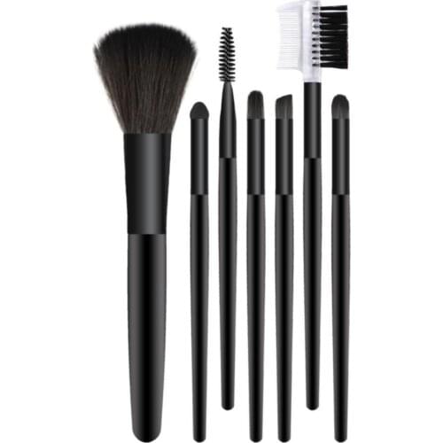 Senior Store Makeup Brushes