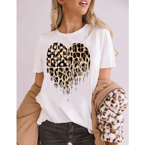 Trendy Women Leopard Dripping Heart T-shirt Cute American Flag Graphic Tees Tops Funny Patriotic 4th July Holiday Gift Tshirt