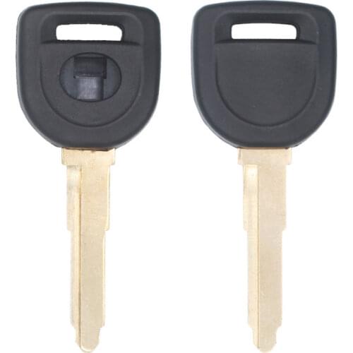 Suitable for Mazda car key chip shell M3 M6 323