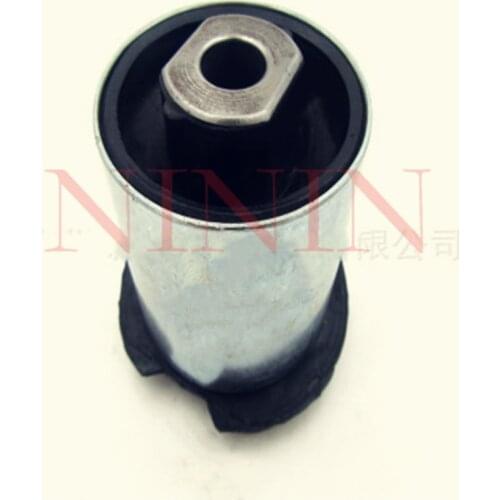 Suitable for Land Rover 2005-2009 LR3 2010-2019 LR4 Discovercy Front Control Arm Bushing LR073366 RBX500291