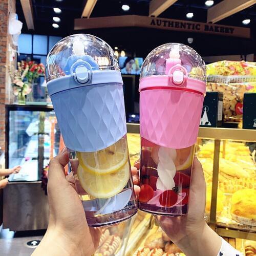 New Creative Cartoon Cute Mixing Water Bottle With Straw Portable Plastic Fruit Drink Cup Outdoor Sports Shaker Bottle BPA Free