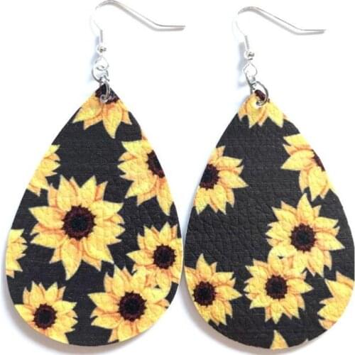 New Handmade Fashion Statement Leather Hanging Earrings for Party Dangles Earrings Christmas Jewelry Gift Wholesale